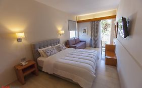 Antikyra Beach Hotel